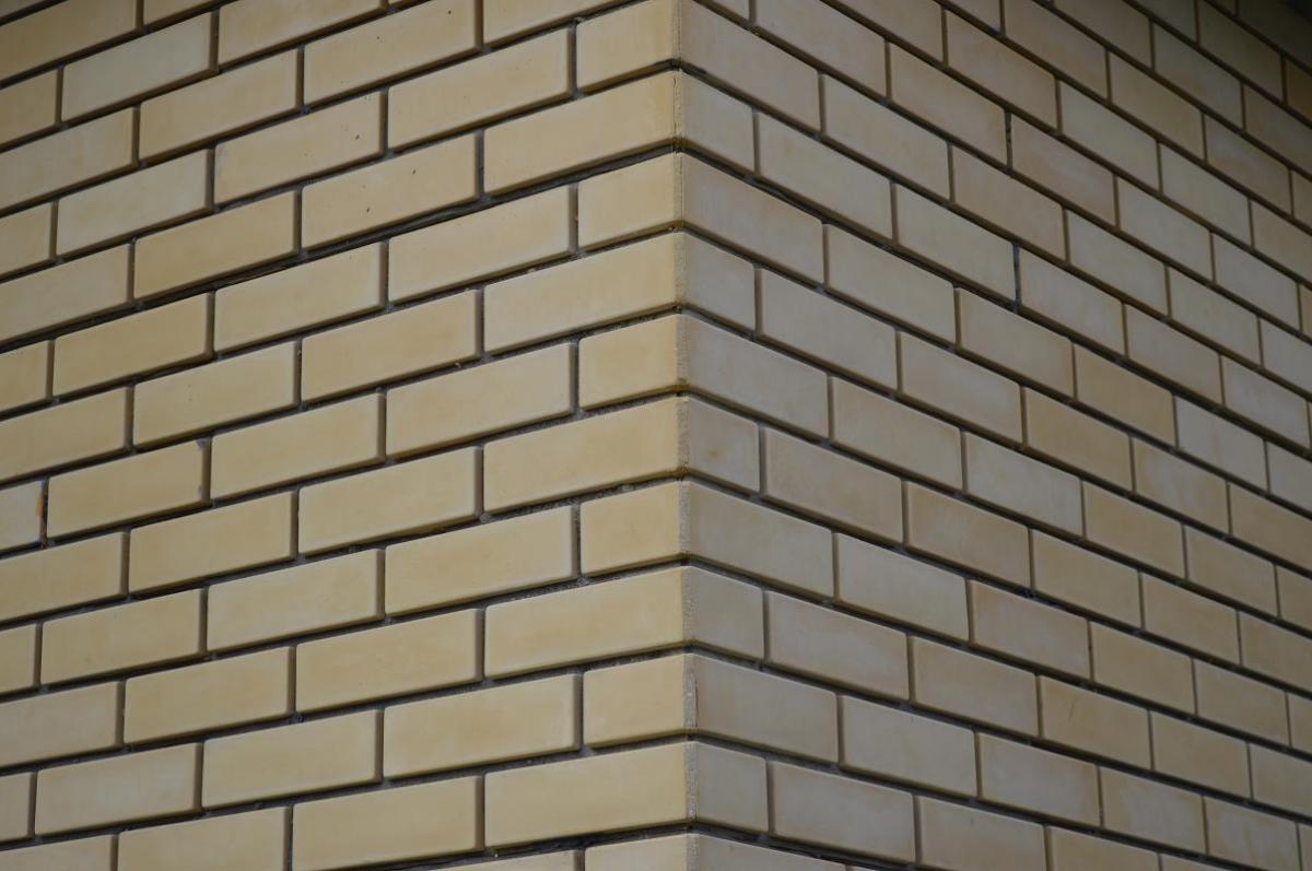 Угол с запилом под 45*